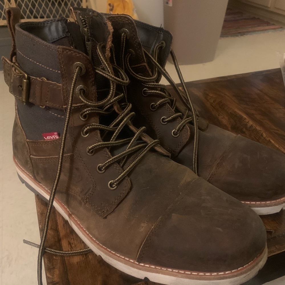 Levi’s leather boots